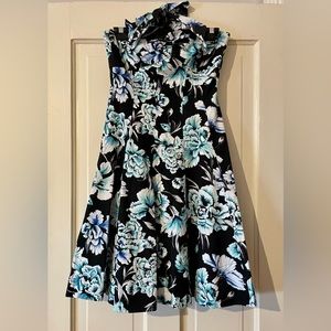 NWOT White House Black Market Floral Dress Size 2